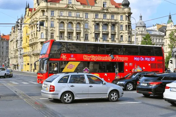 prague bus tour