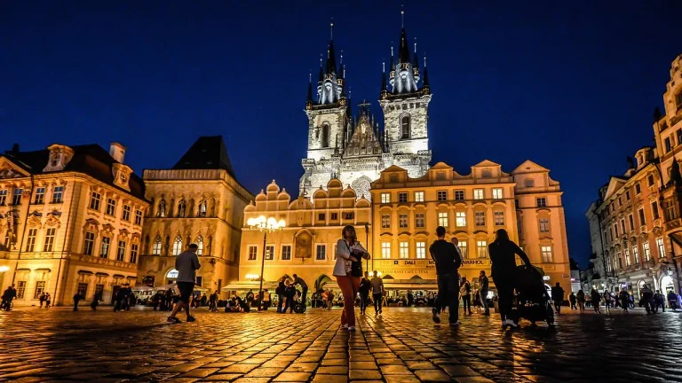 prague night tours