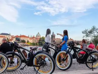 tour e bike prague